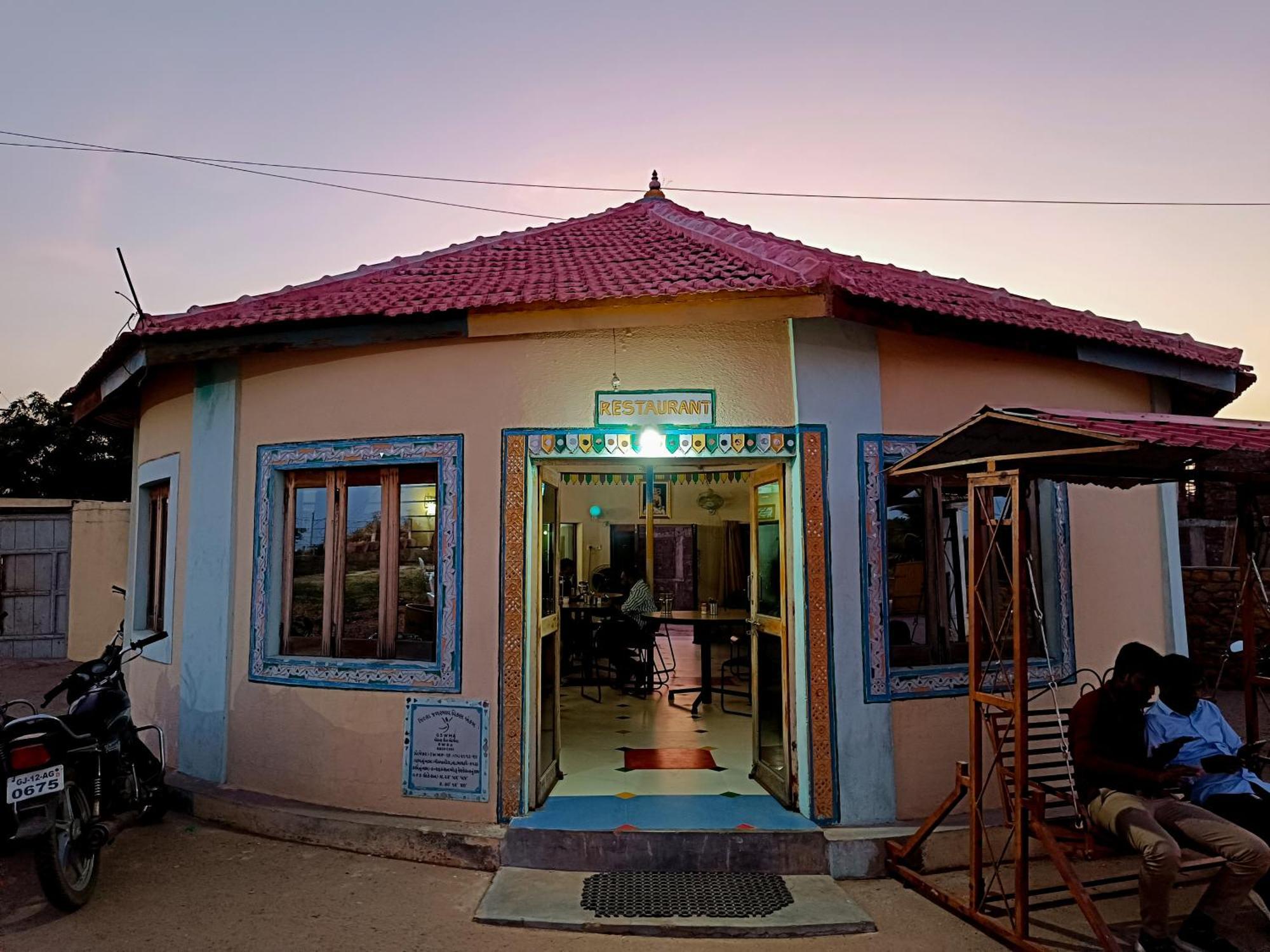 Dholavira Tourism Resort Экстерьер фото