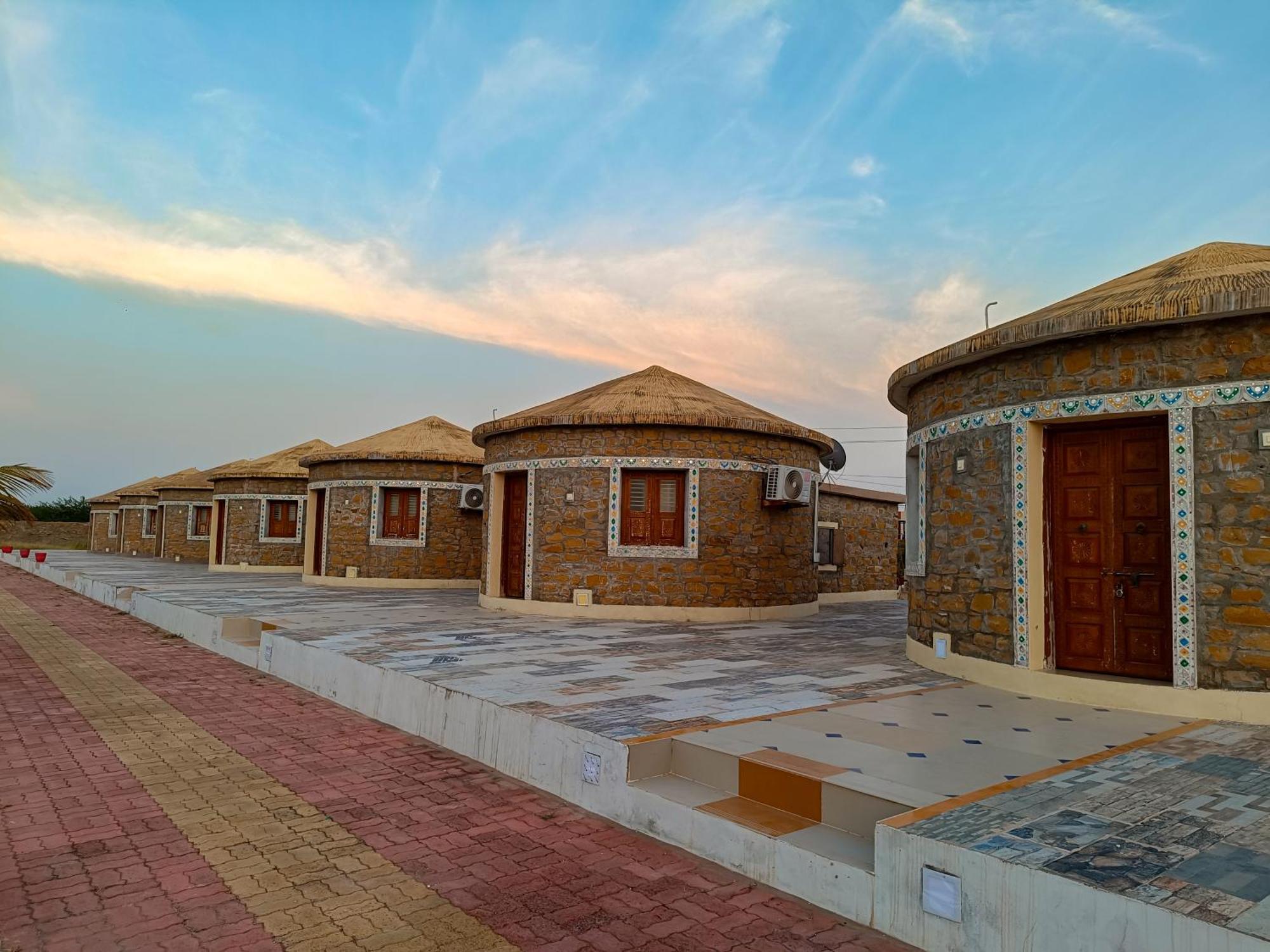Dholavira Tourism Resort Экстерьер фото